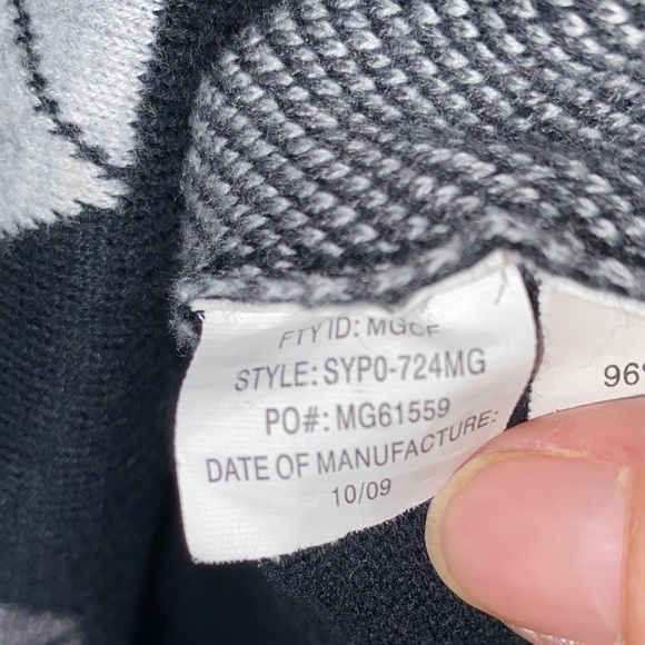 Men's V-Neck Argyle Sweater - Black, Gray, and White - Picture 15 of 16